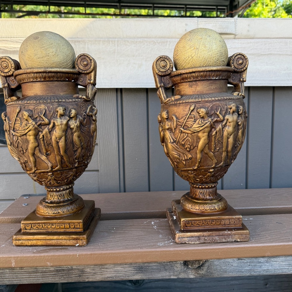 Classic Gold Decorative Urn Set - Picture 2 of 7